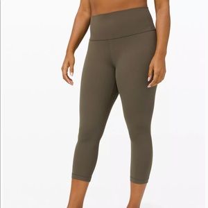 Gently Used - lululemon Align High-Rise Crop